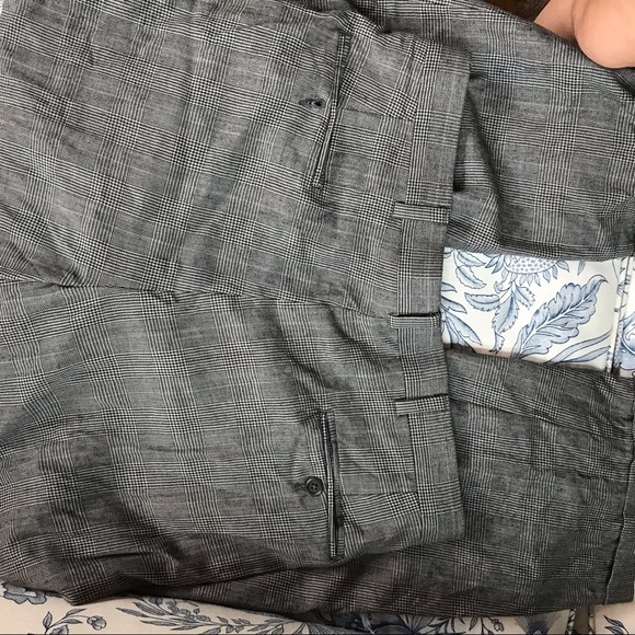 Mens gray slacks 36x28 - Picture 4 of 7